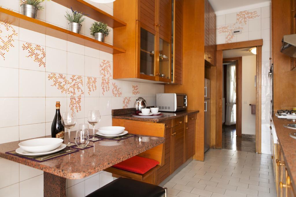Fiera Monterosa 11 Apartment Μιλάνο Δωμάτιο φωτογραφία